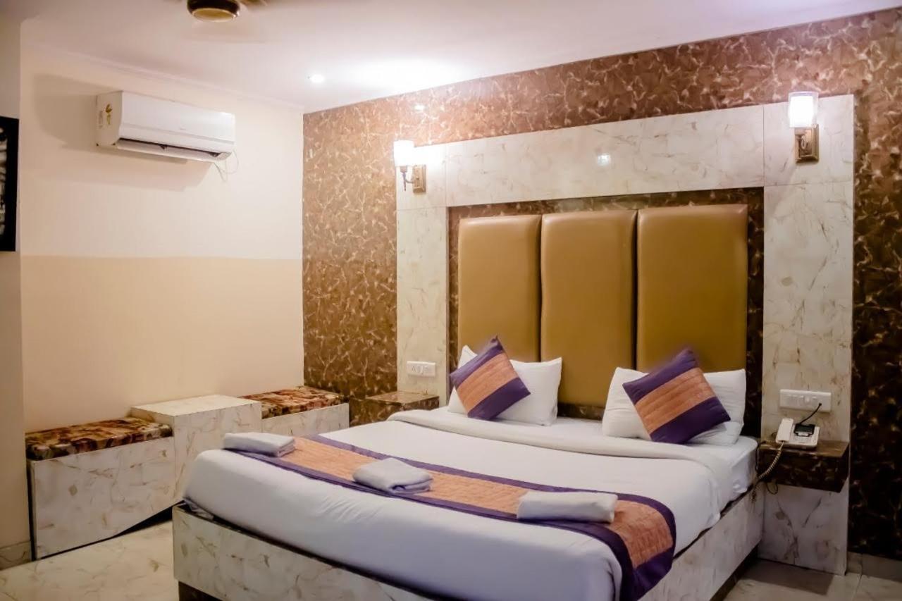 Hotel Airport - Near Delhi International Airport New Delhi