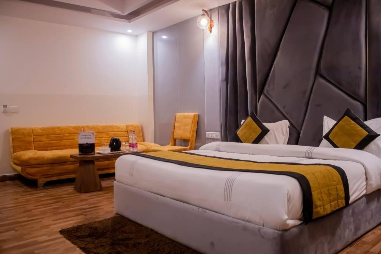 Hotel Airport - Near Delhi International Airport 4*
