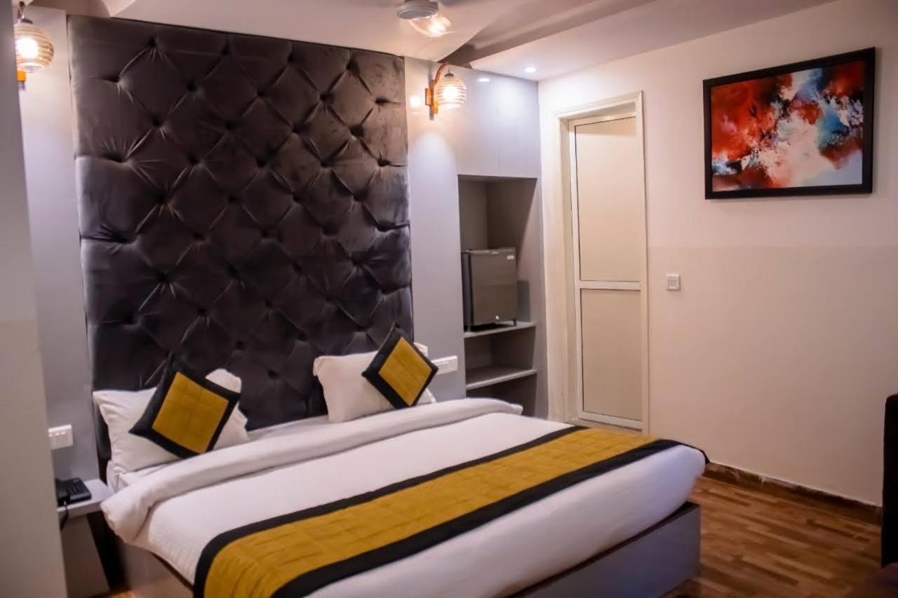 Airport - Near Delhi International Airport Hotel New Delhi